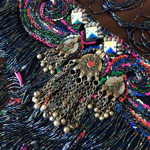 Tribaret Bella - 6 piece professional bellydance costume - Multi on Black Velvet - Picture 2 of 14